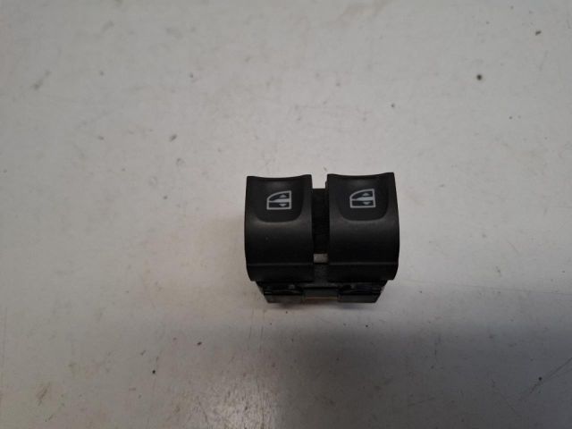 bontott RENAULT CLIO IV Bal első Ablakemelő Kapcsoló