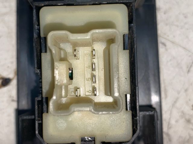 bontott RENAULT CLIO IV Bal első Ablakemelő Kapcsoló