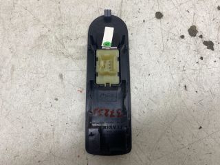 bontott RENAULT CLIO IV Bal első Ablakemelő Kapcsoló