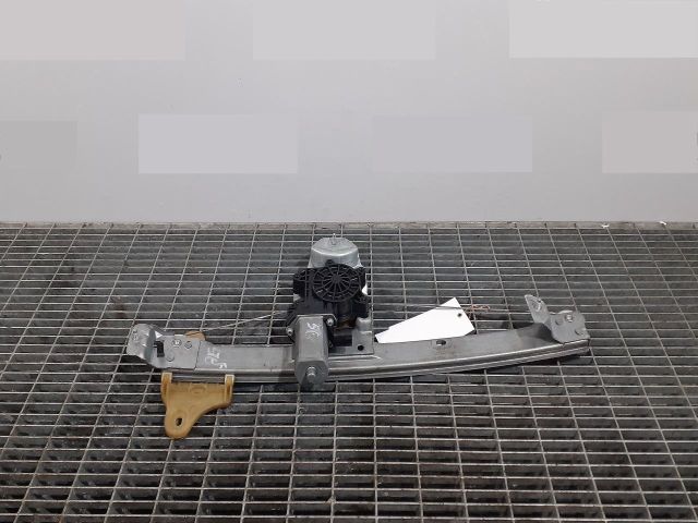 bontott RENAULT CLIO IV Bal első Ablakemelő Szerkezet (Elektromos)