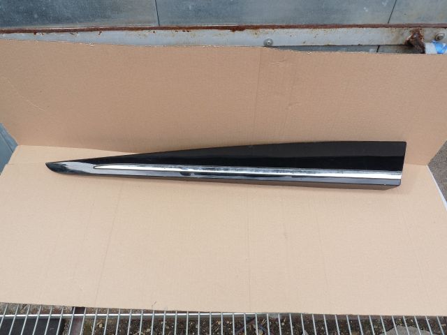 bontott RENAULT CLIO IV Bal első Ajtó Díszléc