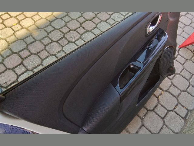 bontott RENAULT CLIO IV Bal első Ajtó (Részeivel)