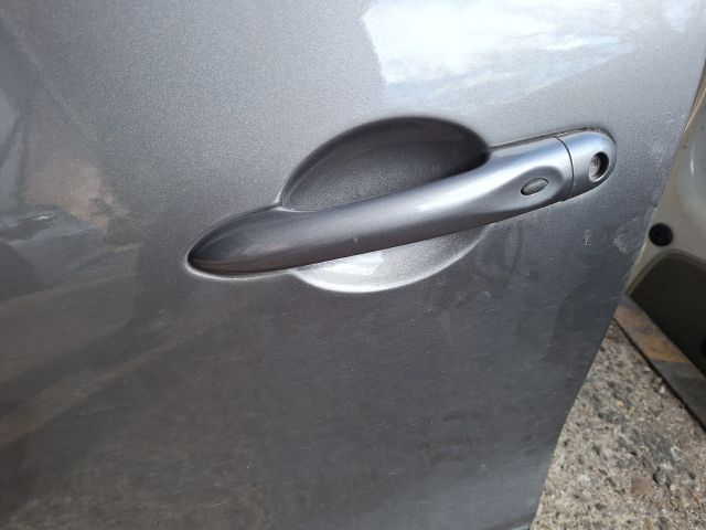 bontott RENAULT CLIO IV Bal első Ajtó (Részeivel)