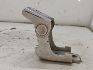 bontott RENAULT CLIO IV Bal első Alsó Zsanér