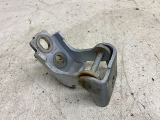 bontott RENAULT CLIO IV Bal első Alsó Zsanér