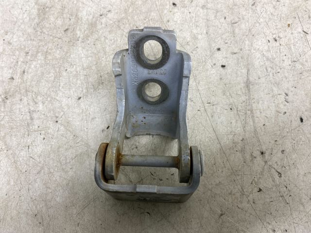 bontott RENAULT CLIO IV Bal első Alsó Zsanér