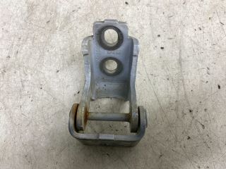 bontott RENAULT CLIO IV Bal első Alsó Zsanér