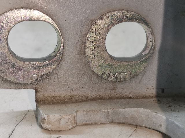 bontott RENAULT CLIO IV Bal első Alsó Zsanér