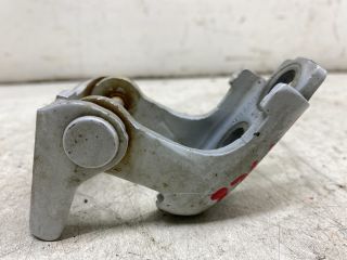 bontott RENAULT CLIO IV Bal első Alsó Zsanér