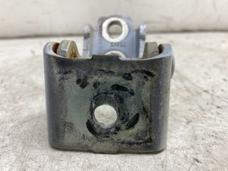 bontott RENAULT CLIO IV Bal első Alsó Zsanér