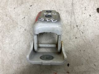 bontott RENAULT CLIO IV Bal első Alsó Zsanér