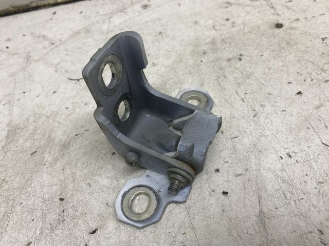 bontott RENAULT CLIO IV Bal első Felső Zsanér