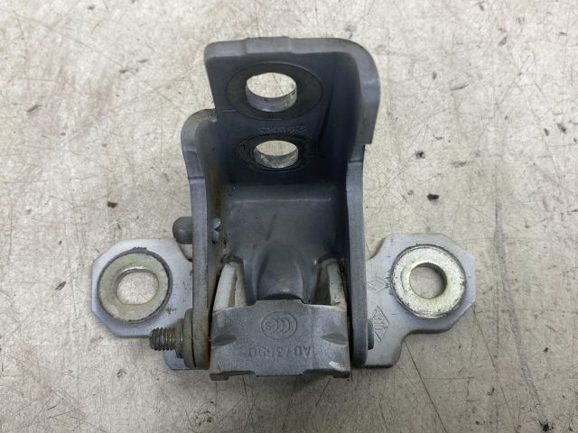 bontott RENAULT CLIO IV Bal első Felső Zsanér