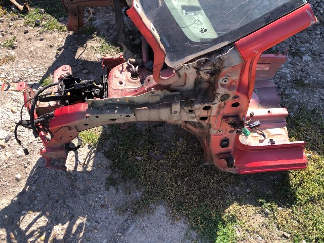 bontott RENAULT CLIO IV Bal első Negyed Karosszéria Csomag