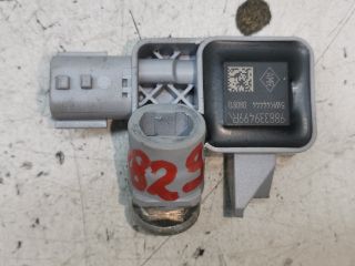 bontott RENAULT CLIO IV Bal első Oldal Ütközés Érzékelő