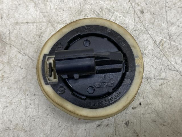 bontott RENAULT CLIO IV Bal első Oldal Ütközés Érzékelő