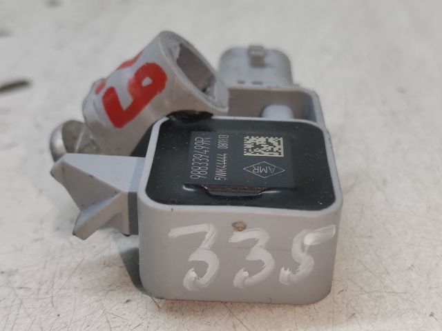 bontott RENAULT CLIO IV Bal első Oldal Ütközés Érzékelő