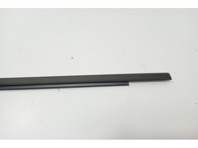 bontott RENAULT CLIO IV Bal első Vízlehúzó Gumicsík