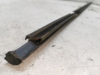 bontott RENAULT CLIO IV Bal első Vízlehúzó Gumicsík