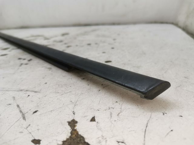 bontott RENAULT CLIO IV Bal első Vízlehúzó Gumicsík