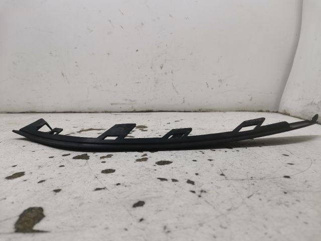 bontott RENAULT CLIO IV Bal Fényszóró Bajusz Díszléc