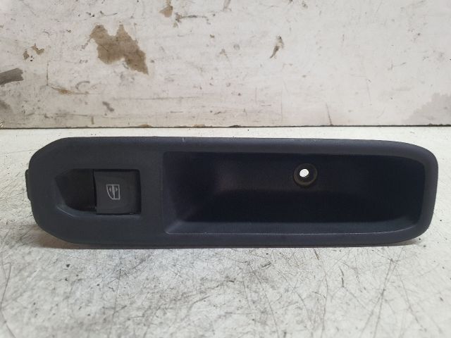 bontott RENAULT CLIO IV Bal hátsó Ablakemelő Kapcsoló