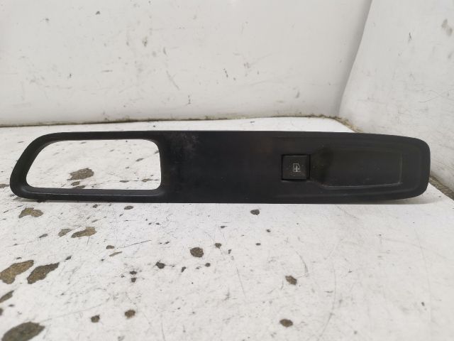 bontott RENAULT CLIO IV Bal hátsó Ablakemelő Kapcsoló