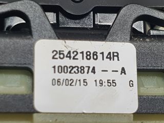 bontott RENAULT CLIO IV Bal hátsó Ablakemelő Kapcsoló