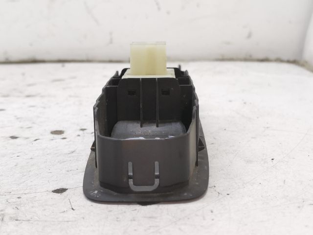 bontott RENAULT CLIO IV Bal hátsó Ablakemelő Kapcsoló