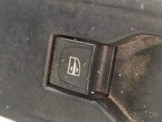 bontott RENAULT CLIO IV Bal hátsó Ablakemelő Kapcsoló