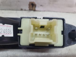 bontott RENAULT CLIO IV Bal hátsó Ablakemelő Kapcsoló