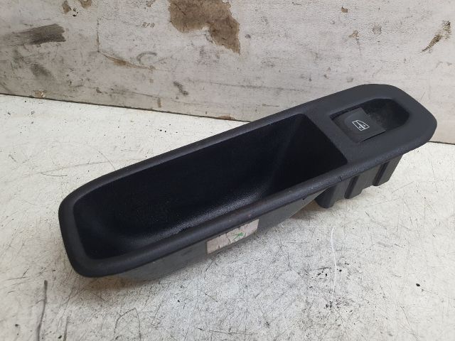 bontott RENAULT CLIO IV Bal hátsó Ablakemelő Kapcsoló