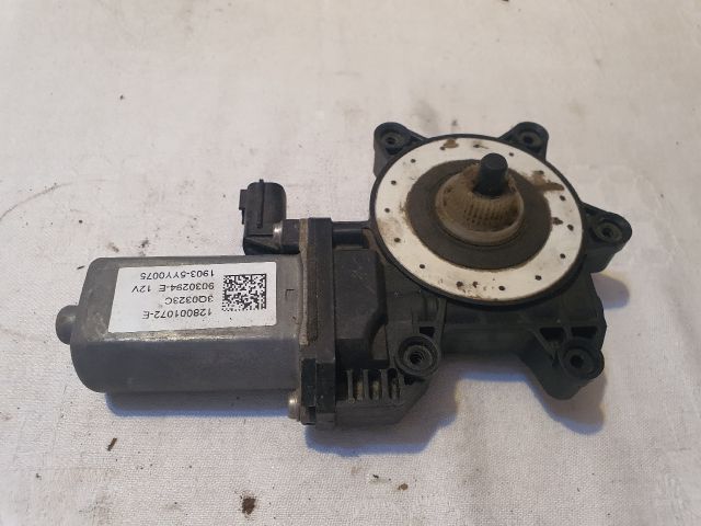 bontott RENAULT CLIO IV Bal hátsó Ablakemelő Motor