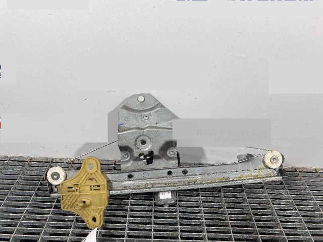 bontott RENAULT CLIO IV Bal hátsó Ablakemelő Szerkezet (Elektromos)