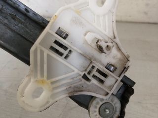 bontott RENAULT CLIO IV Bal hátsó Ablakemelő Szerkezet (Mechanikus)