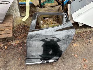 bontott RENAULT CLIO IV Bal hátsó Ajtó (Részeivel)