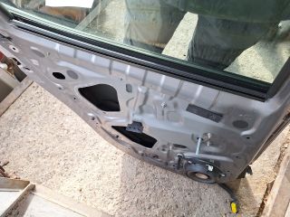 bontott RENAULT CLIO IV Bal hátsó Ajtó (Részeivel)