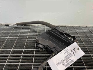 bontott RENAULT CLIO IV Bal hátsó Ajtózár