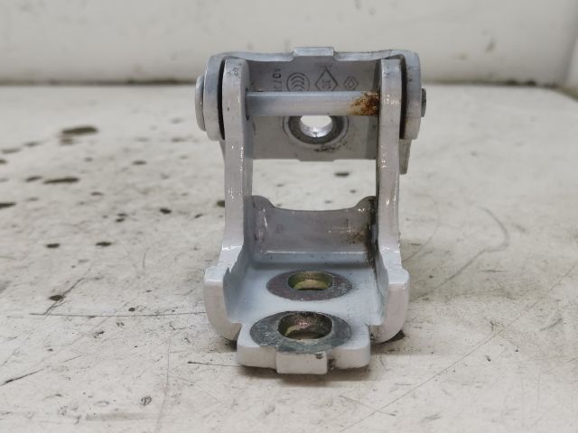 bontott RENAULT CLIO IV Bal hátsó Alsó Zsanér