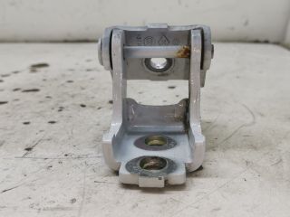 bontott RENAULT CLIO IV Bal hátsó Alsó Zsanér