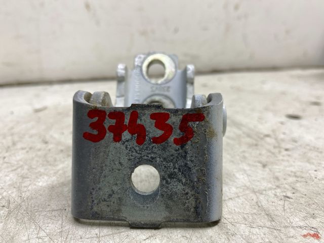 bontott RENAULT CLIO IV Bal hátsó Alsó Zsanér