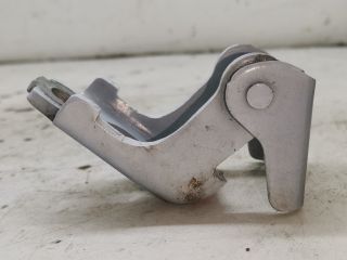 bontott RENAULT CLIO IV Bal hátsó Alsó Zsanér