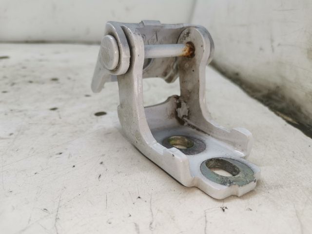 bontott RENAULT CLIO IV Bal hátsó Alsó Zsanér