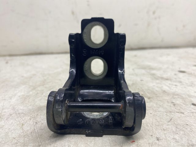 bontott RENAULT CLIO IV Bal hátsó Alsó Zsanér