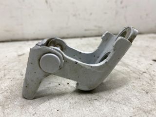 bontott RENAULT CLIO IV Bal hátsó Alsó Zsanér