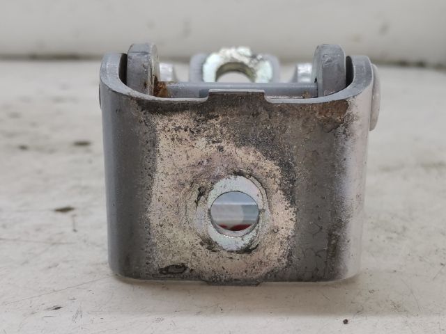 bontott RENAULT CLIO IV Bal hátsó Alsó Zsanér