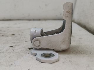 bontott RENAULT CLIO IV Bal hátsó Felső Zsanér