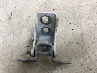 bontott RENAULT CLIO IV Bal hátsó Felső Zsanér