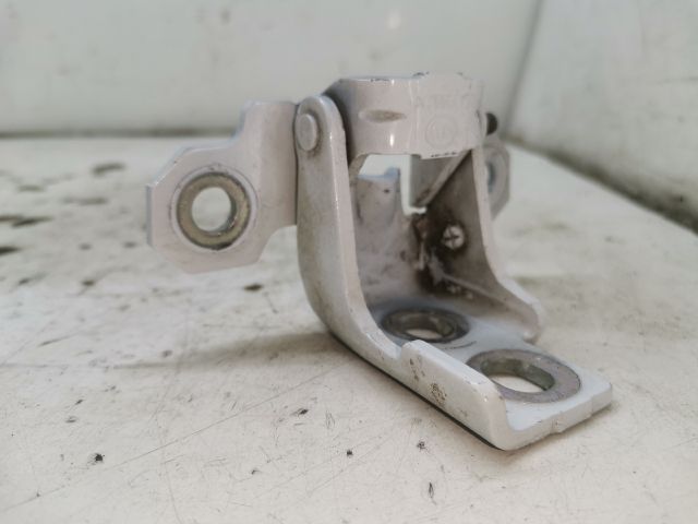 bontott RENAULT CLIO IV Bal hátsó Felső Zsanér