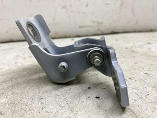 bontott RENAULT CLIO IV Bal hátsó Felső Zsanér